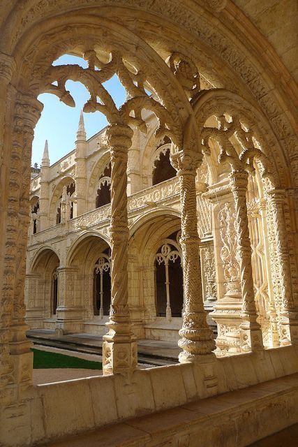 Visit Portugal, Voyage Europe, Belem, Classical Architecture, Gothic Architecture, Spain And Portugal, Place Of Worship, Lisbon Portugal, Beautiful Architecture