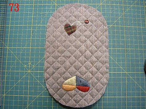 Japanese Patchwork Purse Tutorial. ~ DIY Tutorial Ideas! Diy Pouch Tutorial, Japanese Quilting, Puff Quilt Tutorial, Box Bag Tutorial, Purse Diy, Patchwork Purse, Yoko Saito, Quilt Bag, Puff Quilt