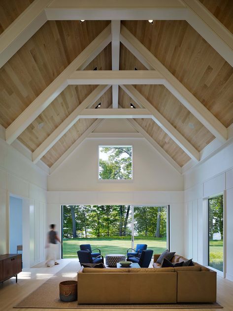 Vaulted Ceiling Ideas, Vaulted Ceiling Living Room, Wooden Ceiling, Ceiling Ideas, Living Room Ceiling, Waterfront Homes, Wood Beams, The Ceiling, Mountain House