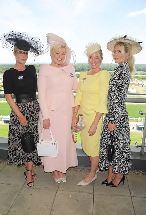 Kentucky Derby Fashion Women, Ladies Day Outfits, Ascot Fashion, Lady Amelia Spencer, Amelia Spencer, Royal Ascot Fashion, Princess Diana Niece, Ascot Outfits, Kentucky Derby Dress