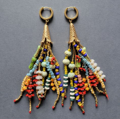 Festival Earrings, Handmade Jewel, Beaded Jewelry Tutorials, Handmade Jewelry Tutorials, Bead Work Jewelry, Handmade Beaded Jewelry, Textile Jewelry, Bijoux Diy, Fabric Jewelry