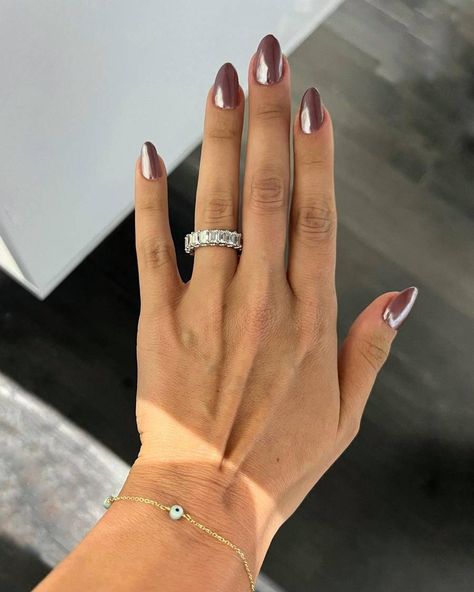 Fall Glazed Nails, Glazed Nails Brown, Brown Glazed Nails, Nails January, Velvet Nails, Milky Nails, Best Nails, Nail Color Trends, Celebrity Nails