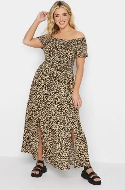 Dress With Belt Outfit, Elegant Wedding Guest Dress, Animal Print Maxi Dresses, Bardot Style, Leopard Print Maxi Dress, Plus Size Summer Dresses, Plus Size Maxi, Stylish Plus, Brown Leopard