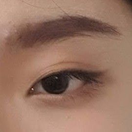 Upturned Eyes Asian, Dolly Feline Eyes, Korean Eye Shape, Asian Eye Aesthetic, Round Eyes Aesthetic, Mono Eyelid Makeup, Asian Eyes Aesthetic, Cat Eyes Aesthetic, Ulzzang Eyes