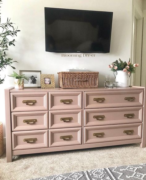 Light Pink Chalk Paint Furniture, Refinished Pink Dresser, Dusty Pink Furniture Paint, Dusty Rose Painted Furniture, Rustoleum Blush Pink Chalk Paint, Blush Pink Dresser Makeover, Blush Pink Rustoleum Chalk Paint, Pink Nursery Dresser, Pink Chalk Paint Dresser