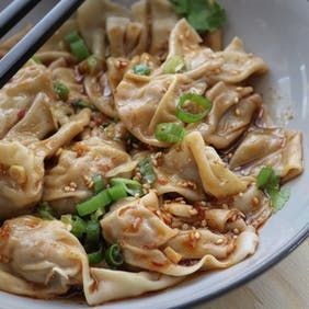 Pork Wontons, Meal Inspiration, Spicy Pork, Restaurants Food, Wontons, Top Restaurants, Food Goals, Food Is Fuel, 50 States