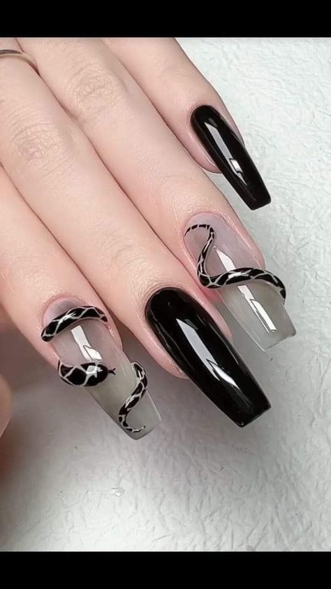 Nails 2024 Black, 3d Gel Nail Art Design, Black 3d Nails, Nail Art Design Black, Nails Black Design, Hot Nails Trends, Creative Nails Designs, Black Nail Art Ideas, Nail Hot