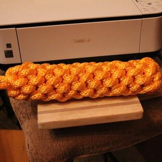 Boat Fender, DIY : 5 Steps - Instructables Small Boat Ideas, Diy Sailboat, Boat Rope, Boat Restoration, Living On A Boat, Nautical Knots, Paracord Knots, Diy Boat, Boat Ideas