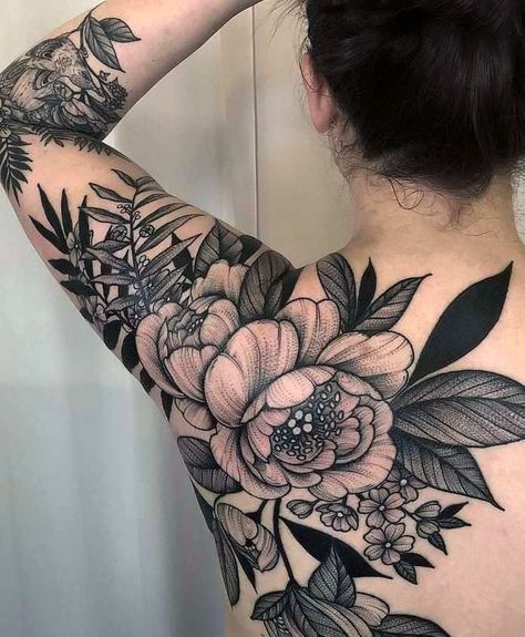 Across Shoulders Back Tattoo Women, Arm To Shoulder Tattoos For Women, Floral Leg Piece Tattoo, Flower Tattoo With Black Background, Forearm Tattoo Women Traditional, Plus Size Tattooed Women, Big Tattoo Cover Up Ideas, Big Tattoos For Women, Big Flower Tattoos