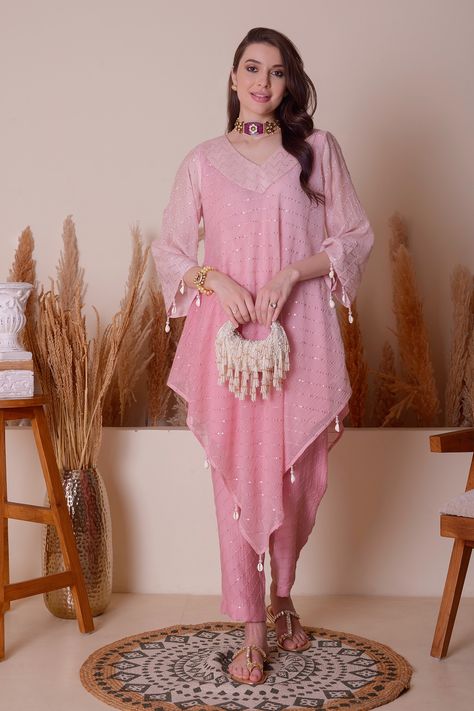 Shop for these amazing collections of Pink Kurta And Pant Mul Chanderi Embroidery Stripe Pattern Asymmetric & Set For Women by Surabhi Arya online at Aza Fashions. Dubai Bling, Cotton Suit Designs, Asymmetric Kurta, Wedding Outfits For Women, Coord Sets, Pink Kurta, Trendy Outfits Indian, Latest Dress Design, Designer Kurti Patterns