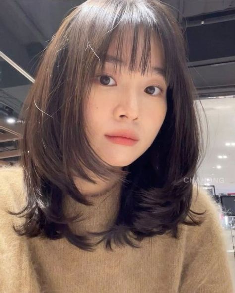 Pretty Hair Cuts, Korean Short Hair, Hair Style Korea, Hair Inspiration Long, Layered Haircuts For Medium Hair, Long Hairstyle, Bangs With Medium Hair, Hairstyles For Layered Hair, Trendy Hairstyle