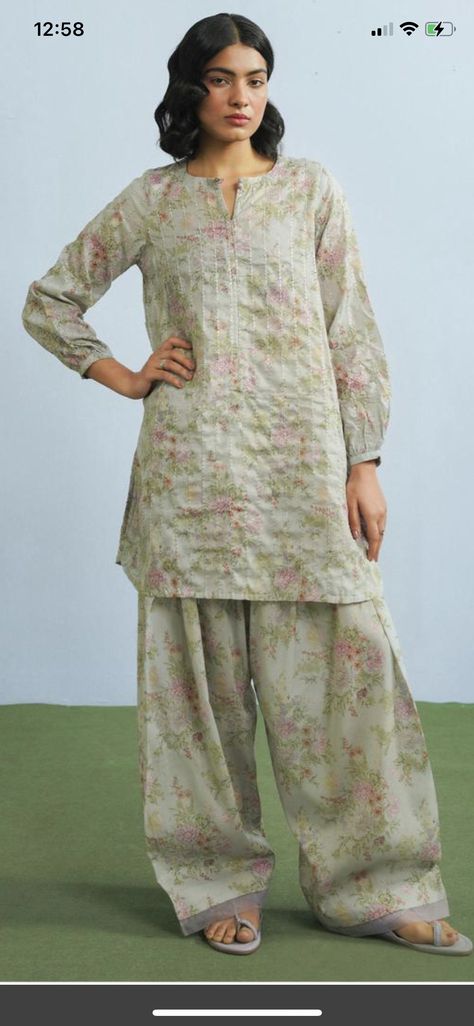 Zara Shahjahan, Pakistani Formal Dresses, Short Tunic, Tie Dye Fashion, Womens Trendy Dresses, Stylish Short Dresses, Desi Fashion Casual, Pakistani Fancy Dresses, Fashion Tops Blouse