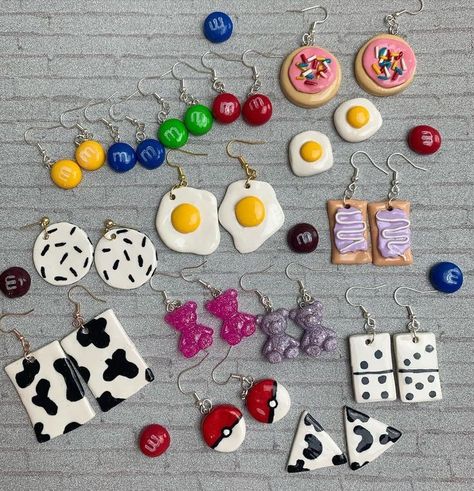 Clay Earrings Diy, Diy Earrings Polymer Clay, Handmade Clay Jewelry, Tanah Liat, Clay Diy Projects, Polymer Clay Diy, Polymer Clay Jewelry Diy, Cute Polymer Clay, Earrings Diy