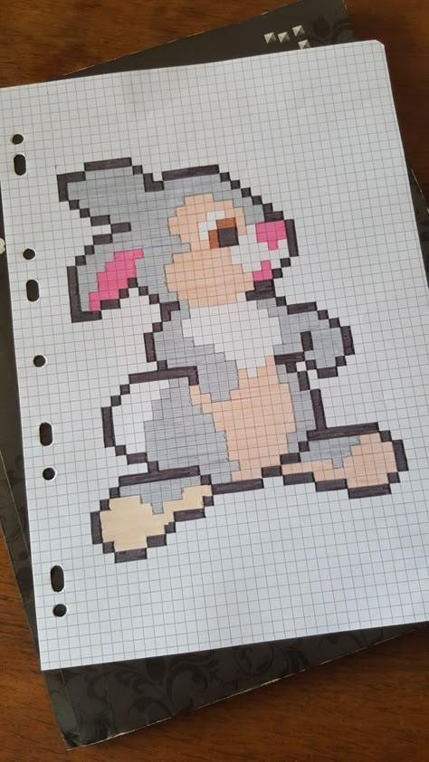 Pixel Art Disney, Disney Pixel Art, Square Drawing, Graph Paper Designs, Graph Paper Drawings, Easy Pixel Art, Pixel Art Templates, Pixel Drawing, Pixel Art Grid