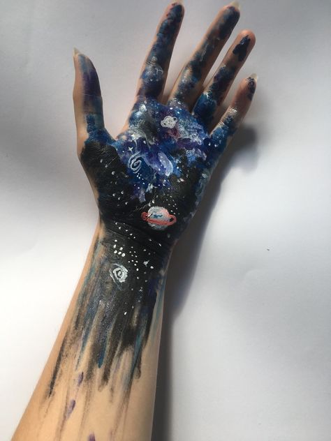 stars aesthetic | Tumblr Space And Stars, Artist Aesthetic, Hand Art, The Palm, Body Painting, Face Painting, Aesthetic Art, Art Inspo, Body Art