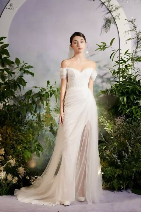 Hanbok Wedding Dress, Wedding Gown Off Shoulder, Custom Bridal Dress, Bridal 2023, Hanbok Wedding, Dramatic Wedding Dress, Simple Wedding Dress Short, Wedding Gown Simple Elegant, Midi Wedding Dress