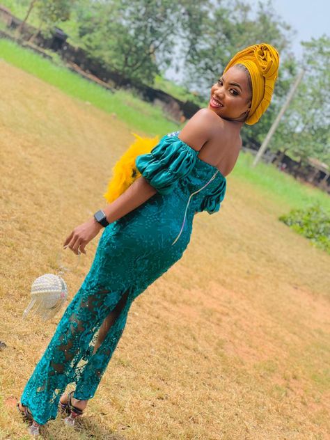 Straight Gown Lace Asoebi, Straight Gown Styles, Asoebi Lace Style, Straight Gown, Empress Clothing, Lace Asoebi, Asoebi Lace Styles, Asoebi Lace, Wedding Guest Style