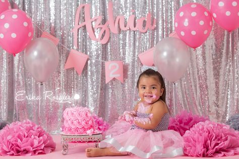 Silver and pink Cake smash photo session. Silver and pink birthday party decor Silver And Pink Birthday Party, Silver And Pink Cake, Silver And Pink Birthday, Pink Birthday Party Decor, Pink Photo Shoot, Shoot Setup, Pink Cake Smash, Babies Pics, Cake Boy