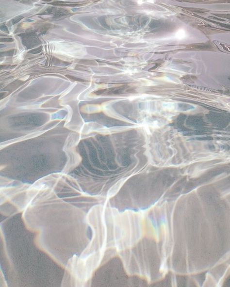 blue aesthetic, pastel aesthetic, pool, water art, baby blue vibes Golden Aesthetic, Warm Aesthetic, Aesthetic Orange, Inspiring Photography, Aesthetic Vintage, Color Textures, Blue Aesthetic, Vintage Aesthetic, Design Branding