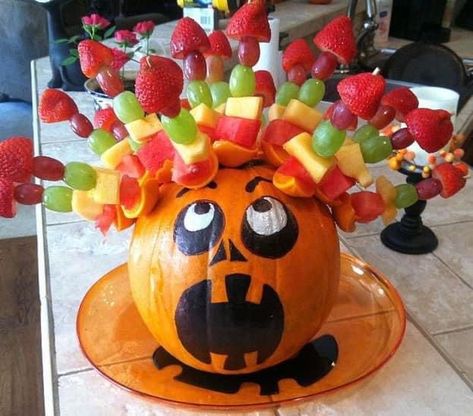 Kids Appetizers, Halloween Food Ideas For Kids, Halloween Themed Appetizers, Halloween Bonfire, Fun Halloween Appetizers, Food Ideas For Kids, Halloween Buffet, Halloween Food Ideas, Halloween Puppy