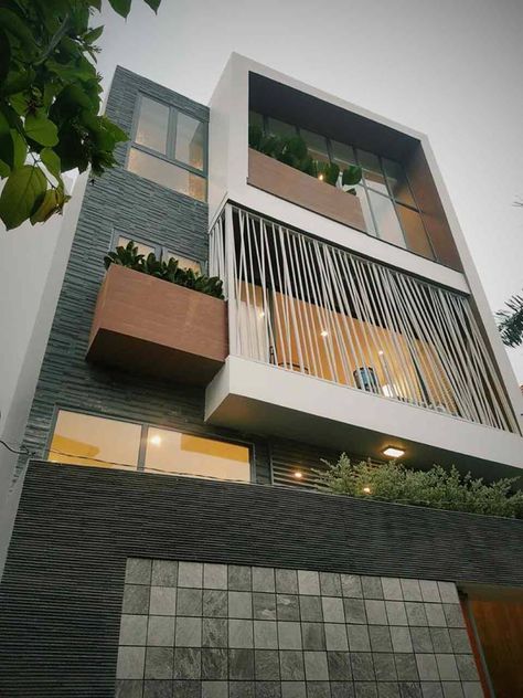 Balcony Elevation, Bungalow Facade, Window House, Morden House, Green Window, Nha Pho, Luxury Exterior, Small House Elevation, Small Building