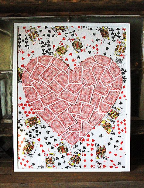 Queen Of Hearts Art, Wonderland Bedroom, Playing Card Crafts, Game Crafts, Alice In Wonderland Crafts, Diy Playing Cards, A Playing Card, Alice In Wonderland Diy, Play Cards