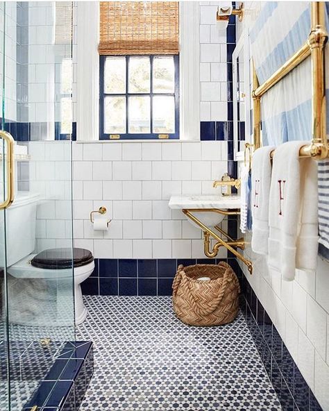 Such a classic bath with navy and white tile + brass accents + navy painted window trim + woven roman shades + brass towel bars + offset square subway tile | Amie Corley Interiors | Via @scoutandnimble on Instagram Bathroom Classic Design, Navy Blue Bathroom, Navy Blue Bathrooms, Navy Blue Design, White Shiplap, Powder Rooms, Modern Baths, Modern Cottage, Trendy Bathroom