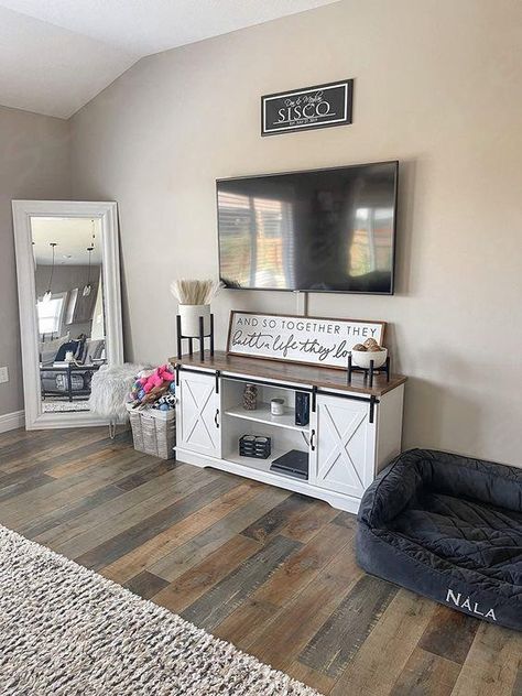 Shop our Influencers' top picks on Amazon Room Ideas Farmhouse Style, Diy Bedroom Decorating, Decor Diy Bedroom, Redecorate Living Room, Farmhouse Apartment Decor, Luxury Living Room Designs, Dollar Tree Fall Decor, Rustic Living Room Ideas, Dollar Tree Fall Decor Diy