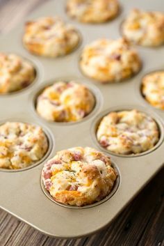 Mini Muffin Pan Recipes, Ham And Cheese Biscuits, Mini Muffin Tin Recipes, Camping Recipes Breakfast, Muffin Cups Recipes, Muffin Pan Recipes, Mini Muffin Recipe, Ham Biscuits, Biscuit Cups