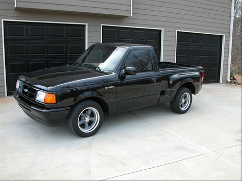 1995 Ford Ranger Splash 1995 Ford Ranger, Land Rover Pick Up, Small Pickup Trucks, Small Pickups, Ranger Truck, Single Cab Trucks, Ford Ranger Truck, Motorcycle Garage, Civic Sedan