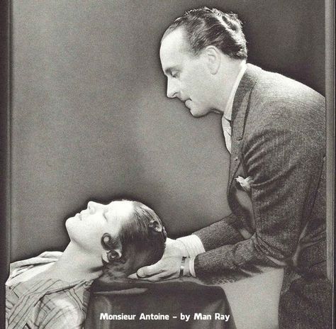 Man-Ray--Antoine-ou-Monsieur-Antoine Man Ray Photos, Famous Hairdressers, 20s Hair, Avant Garde Photography, Centre Pompidou Paris, Oil Painting Techniques, Centre Pompidou, Hair Spa, Historical Images