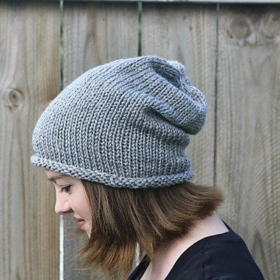 Corak Krusye, Projek Mengait, Slouchy Beanie Pattern, Slouch Hats, Slouch Hat Pattern, Slouchy Hat Pattern, Ropa Upcycling, Knit Slouchy Hats, Knit Beanie Pattern