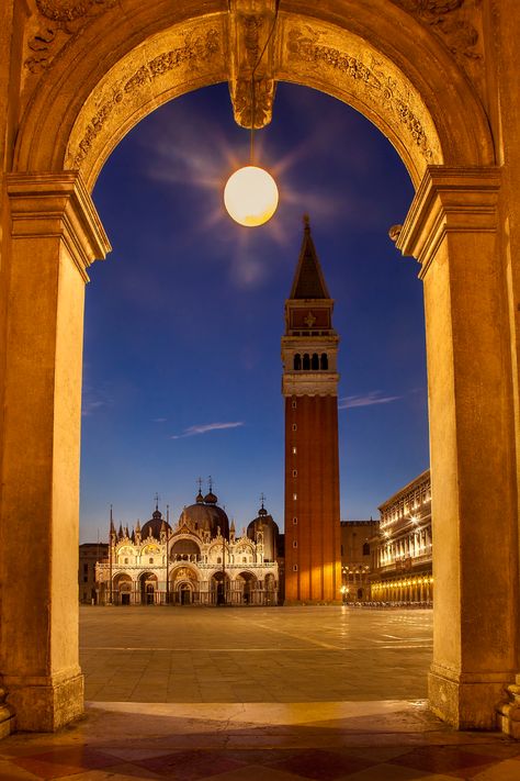 St. Mark's at Twilight | St. Mark's Square in Venice, Italy … | Flickr Venice St Marks Basilica, Venice Night, St Mark's Basilica, Yosemite Photos, Red Aesthetics, Venice Art, St Marks Square, Italy Wall Art, Square Photo