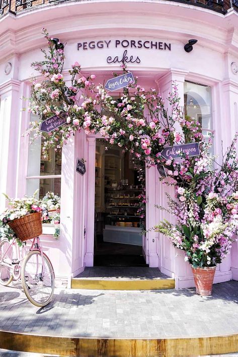 Prettiest Cakes, Peggy Porschen Cakes, Bar Restaurant Design, Architecture Restaurant, Belgravia London, Peggy Porschen, London Neighborhoods, London Bucket List, London Itinerary