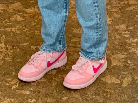 Nike Dunk Low Triple Pink Triple Pink Nike Dunks Outfit, Nike Triple Pink, Triple Pink Dunks Outfits, Pink Dunks Outfit, Triple Pink Dunks, Nike Dunk Low Triple Pink, Nike Dunks Outfit, Cute Outfits Pink, Pink Dunks