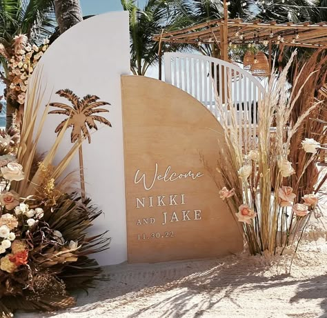 Diy Arch Welcome Sign, Wooden Arch With Neon Sign, Boho Wedding Entrance Sign, Arch Welcome Sign, Boho Palm Backdrop, Beach Engagement Party, Beach Wedding Signs, Cocktail Decoration, Boho Beach Wedding