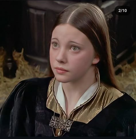 Lynne Frederick, Katherine Howard, 70s Girl, Hairstyle Look, Period Dramas, Ancient Times, Fantasy Fashion, Face Claims, New Life