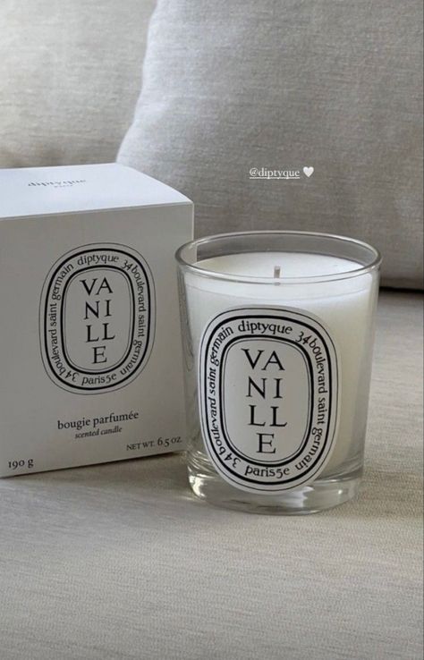 Dyptique Candles, Diptyque Candles, Vanilla Scented Candles, House Essentials, Vanilla Candle, Candle Aesthetic, Vanilla Latte, Candle Collection, Birthday Wishlist