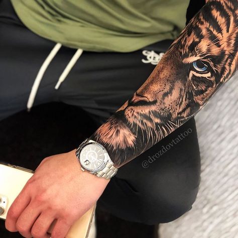 Tiger Forearm Tattoo, Tiger Hand Tattoo, Tiger Eyes Tattoo, Tiger Face Tattoo, Tato Maori, Lion Forearm Tattoos, Tiger Tattoo Sleeve, Animal Sleeve Tattoo, Lion Tattoo Sleeves