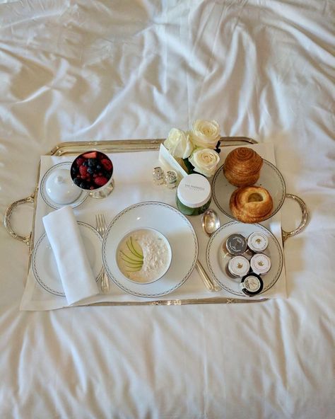 @kirstypoole shared a photo on Instagram: “What is your favourite thing about staying in a hotel! I love the delicious breakfast and the luxury bed 🤍 @thepeninsulaparis #andsave…” • Feb 28, 2021 at 7:32am UTC Luxury Breakfast In Bed, Luxury Breakfast, Winter Honeymoon, Fancy Breakfast, Hotel Breakfast, Luxury Bed, Delicious Breakfast, Tea Tray, Breakfast In Bed