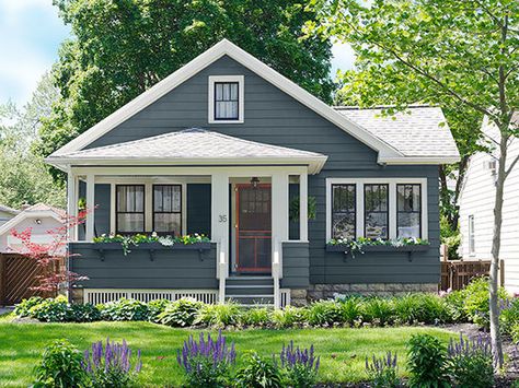 Tiny House Plans Small Cottages, Small Cottage Designs, Small Bungalow, Best Exterior Paint, House Paint Color Combination, Gray House, Window Trim Exterior, Craftsman Bungalow, Best Tiny House