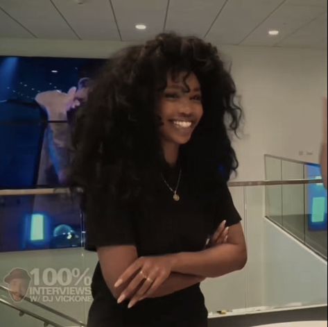 Sza Hair Blowout, Sza Hair Curly, Sza Hair, Girls Curly Hair, Ethereal People, Grad Hair, Healthy Curls, Curly Fro, Hair Romance