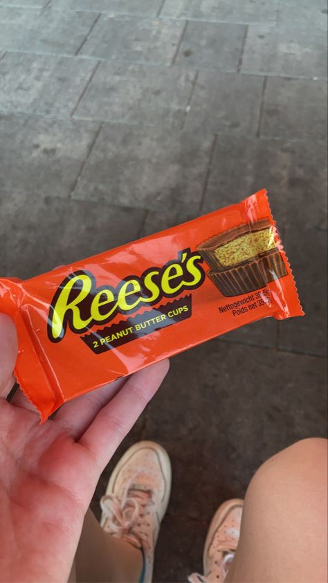 Reeces Chocolate Aesthetic, Reeses Pieces Aesthetic, Reeses Cups Aesthetic, Reese's Peanut Butter Cups Aesthetic, Peanut Butter Cups Aesthetic, Reese Aesthetic Core, Reese’s Pieces, Resses Dessert Recipes, Reese's Aesthetic