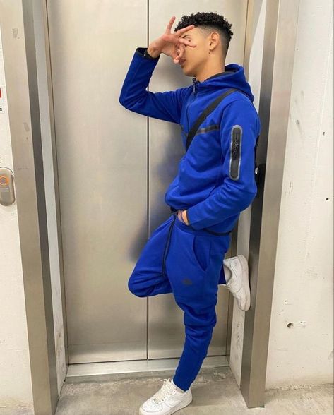 Nike Tech Fleece Outfit Men, Nike Tech Tracksuit, Mens Pants Fashion Casual, Boys School Outfits, Blue Tracksuit, Fleece Outfit, Rapper Outfits, Drip Outfit Men, Tracksuit Men