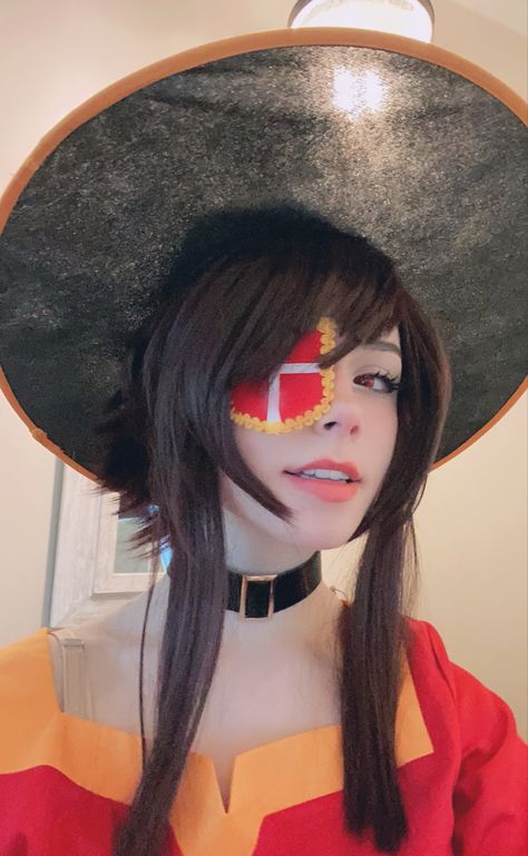 Konosuba Cosplay, Megumin Cosplay, Megumin Konosuba, Cosplay Ideas, Anime Cosplay, Mirrored Sunglasses Women, Aesthetic Anime, Cyberpunk, Mirrored Sunglasses