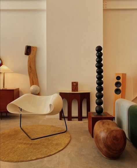 Somerset House, Isamu Noguchi, Wooden Sculpture, Architectural Digest, Interior Inspo, Interior Furniture, Eclectic Decor, 인테리어 디자인, Somerset