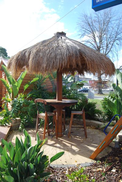 Bali Hut, Bali Huts, Outdoor Gazebo, Backyard Beach, Tiki Hut, Outdoor Gazebos, Thatched Roof, Outdoor Restaurant, Bar Area