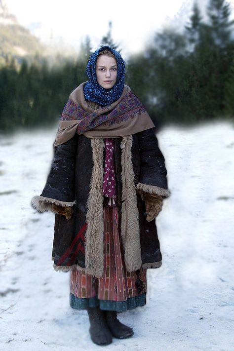 Traditional Russian Winter Clothing, Ukrainian Winter Clothing, 1900 Russian Fashion, 1800s Russian Fashion, Russian Peasant Clothing, Traditional Winter Outfits, 1920s Russian Fashion, Modern Russian Fashion, Slavic Folk Dress