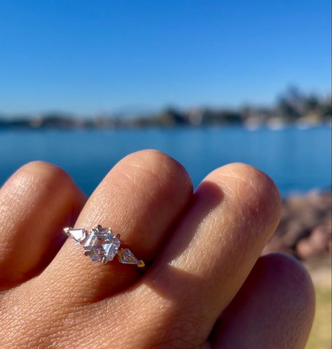 Kite Setting Engagement Ring, Engagement Rings Kite, Kite Diamond Engagement Ring, Kite Side Stone Engagement Ring, Kite Shaped Engagement Ring Vintage, Trilogy Engagement Ring, Trilogy Ring, Engagement Ring Diamond Cut, 18k Rose Gold