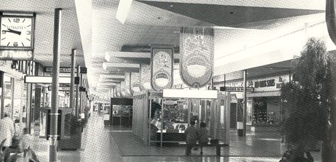 Menlo Park Mall in Edison NJ 1968 Menlo Park Mall, Baby Boomers Memories, Menlo Park, Jersey Girl, New Brunswick, Building Structure, Wood Bridge, Old Skool, Local History